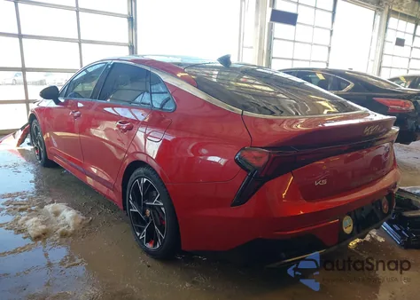 2025 Kia K5 Gt-Line z USA, uszkodzony, nr VIN KNAG64J7XS5293988